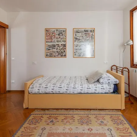 Apartment Ca' Venexiana Spacious Central Venice